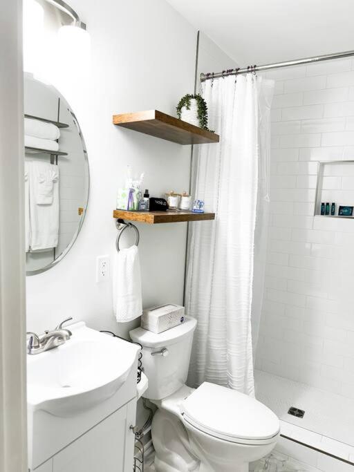 Vineyard Cottage-Pet Friendly & Walk To Oaklawn! هوت سبرنغز المظهر الخارجي الصورة