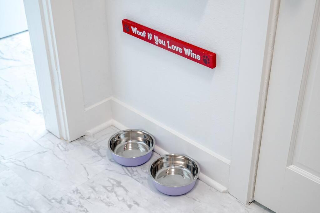 Vineyard Cottage-Pet Friendly & Walk To Oaklawn! هوت سبرنغز المظهر الخارجي الصورة