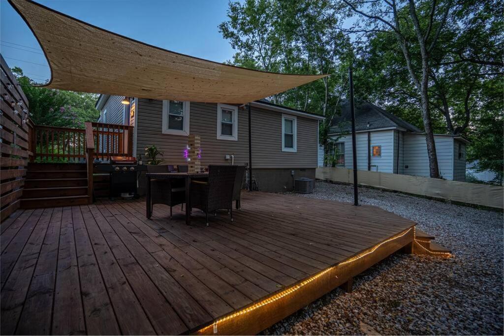 Vineyard Cottage-Pet Friendly & Walk To Oaklawn! هوت سبرنغز المظهر الخارجي الصورة